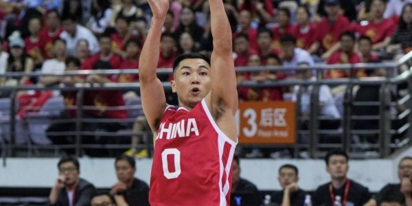 高诗岩：亚洲杯时努力弥补自己的短板，新赛季CBA会帮助年轻人成长